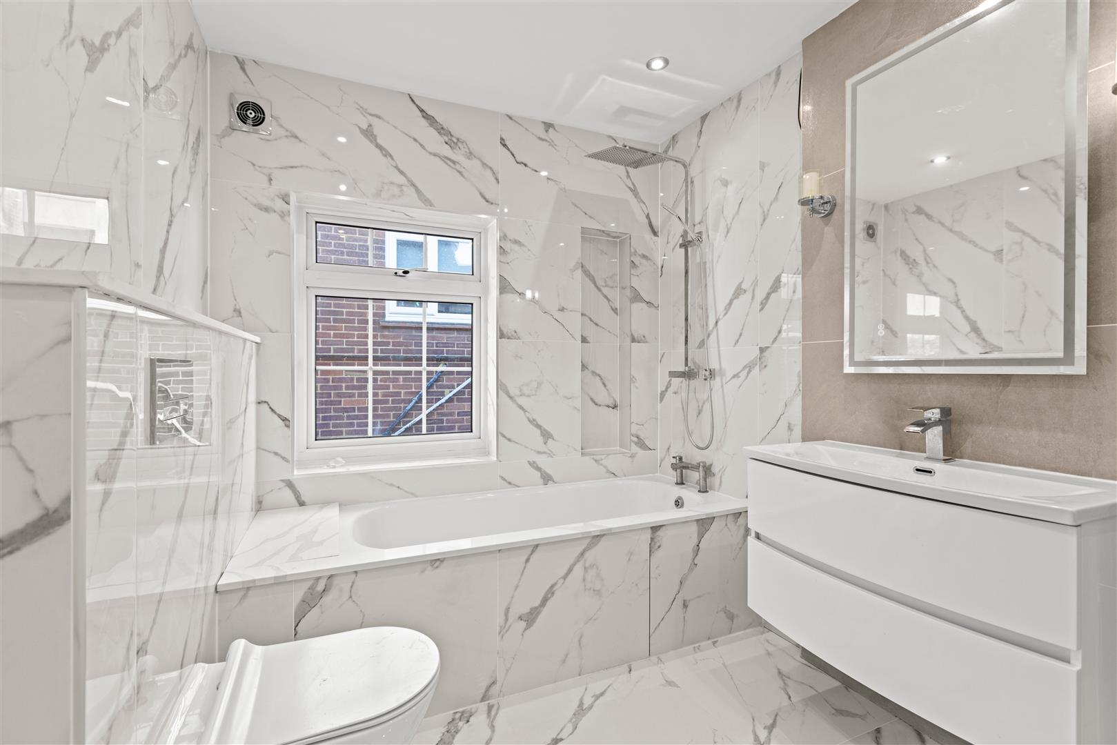 Brockenhurst Road, Ascot